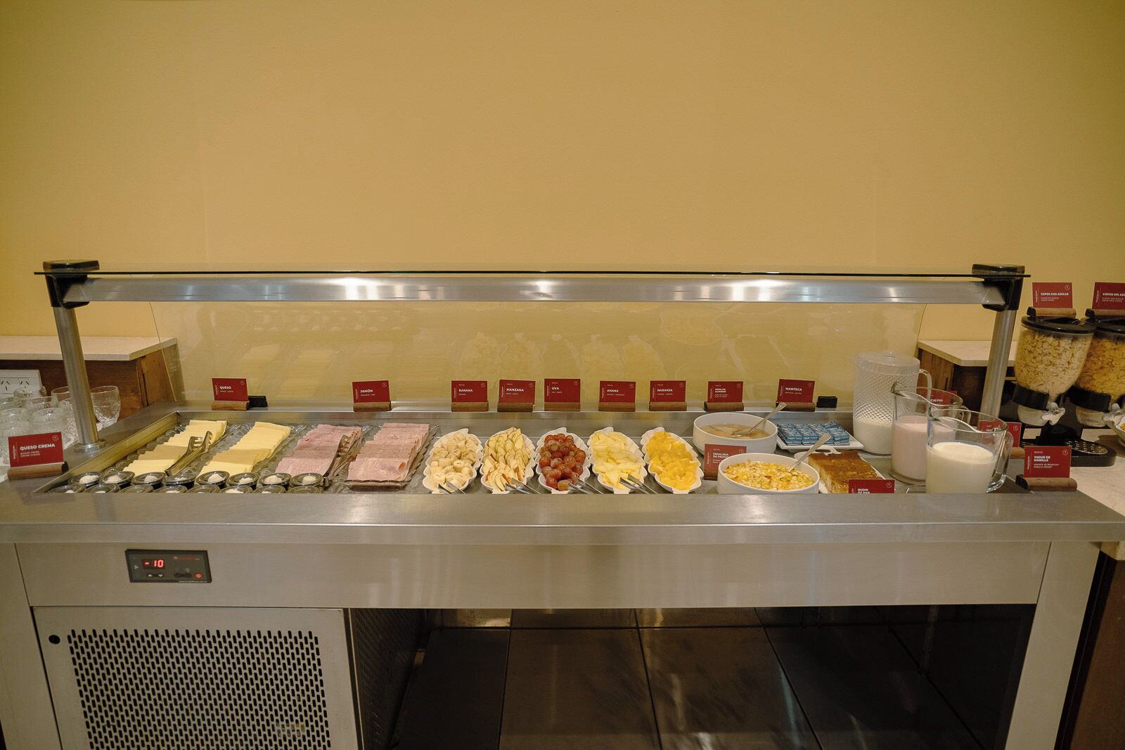 Tägliches inbegriffenes Frühstücksbuffet