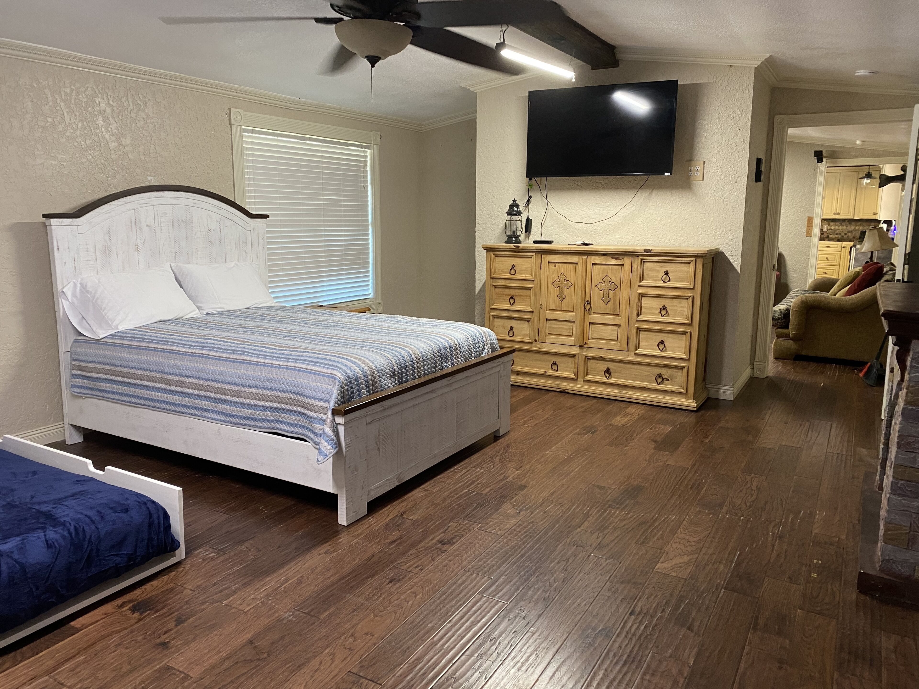 2 chambres, fer et planche à repasser, Wi-Fi gratuit, draps fournis