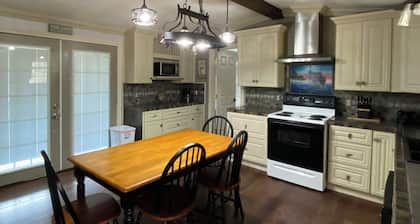 Waterfront 2 bedroom home-