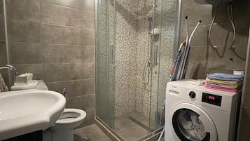 Hair dryer
