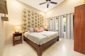 3 bedrooms, in-room safe, travel cot, free WiFi