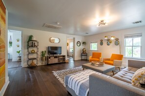 TV connectée, enceintes connectées, services de streaming, chaîne hi-fi