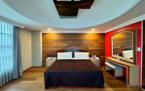 Habitación estándar, 1 cama King size | Caja de seguridad en la habitación, wifi gratis y ropa de cama