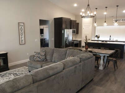 Brand new house near Bryce Canyon National Park