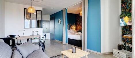 تلفزيون ذكي