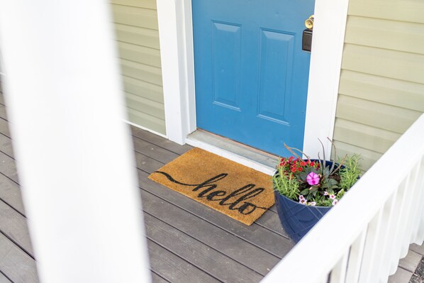 Exterior detail - House on cul-de-sac (Staunton)