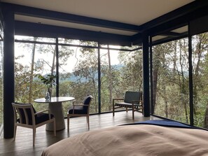 6 habitaciones, tabla de planchar con plancha y wifi 