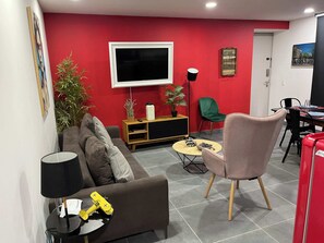 TV