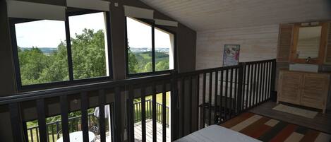 1 bedroom, iron/ironing board, travel cot, free WiFi