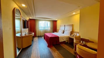 Individually decorated, free WiFi, bed sheets