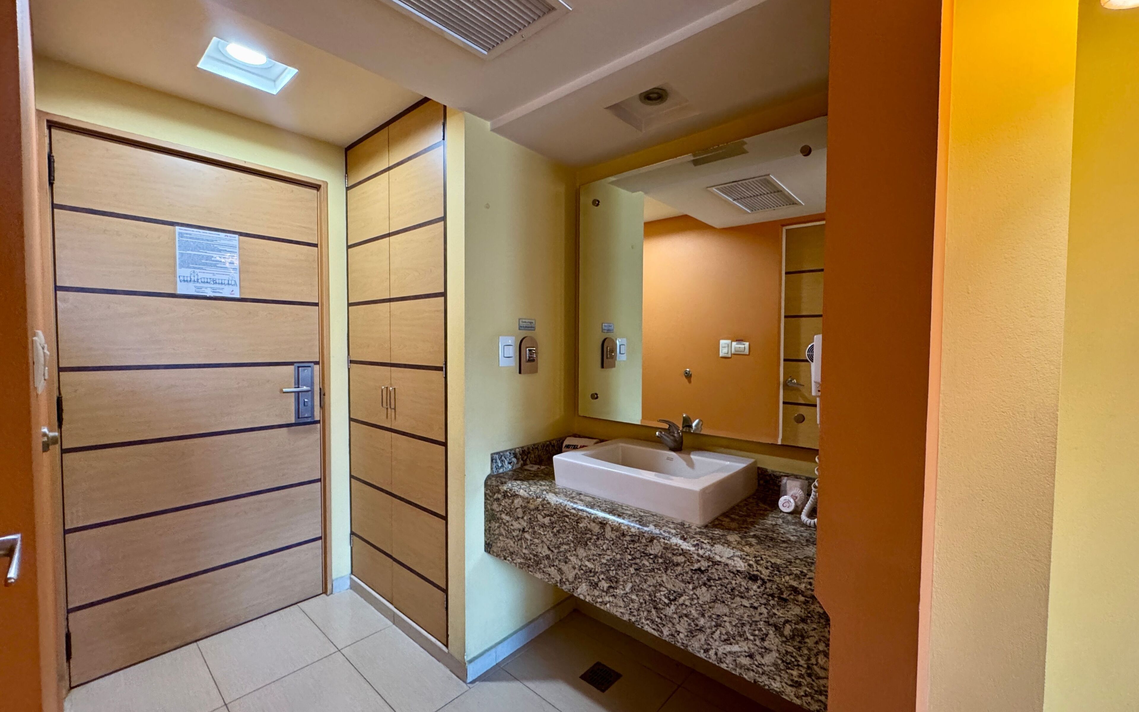 Photo - Hot Plaza del Rey | Love Hotel | Solo Adultos