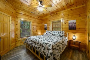 4 bedrooms, desk, iron/ironing board, travel cot