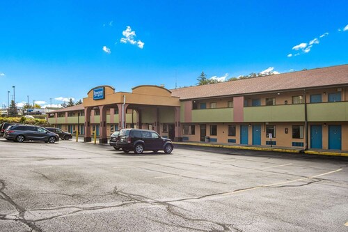 Rodeway Inn and Suites Monroeville Pittsburgh