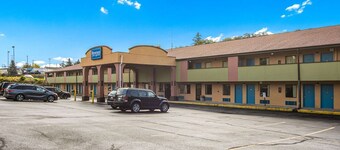 Rodeway Inn and Suites Monroeville Pittsburgh