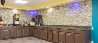 Rodeway Inn and Suites Monroeville Pittsburgh