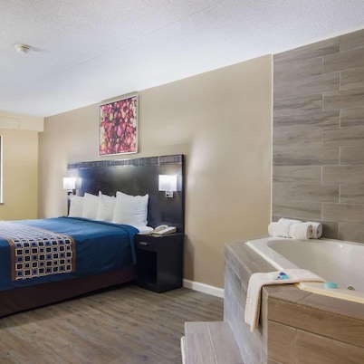 Rodeway Inn and Suites Monroeville Pittsburgh