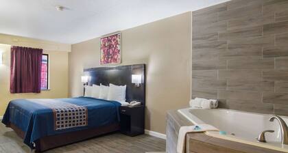 Rodeway Inn and Suites Monroeville Pittsburgh