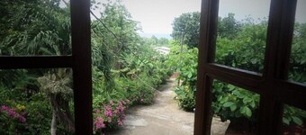 La Familia Guesthouse