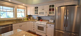 4 Bedroom, 4 Bath Raised Beach House 3 Blocks From the Beach! Golf Cart Included