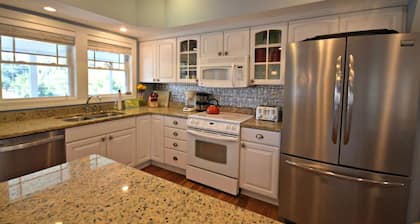 4 Bedroom, 4 Bath Raised Beach House 3 Blocks From the Beach! Golf Cart Included