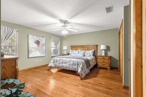 3 habitaciones, tabla de planchar con plancha y wifi gratis 