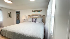 3 soverom, skrivebord, wi-fi (inkludert) og sengetøy