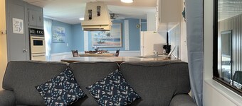 BEACH HOUSE THE VILLAGES FL.