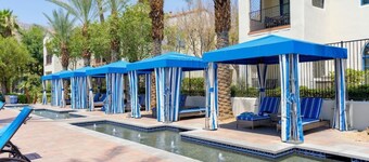 Relaxing Desert Villa in Resort Style property