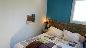 2 chambres, lit parapluie, Wi-Fi gratuit, draps fournis