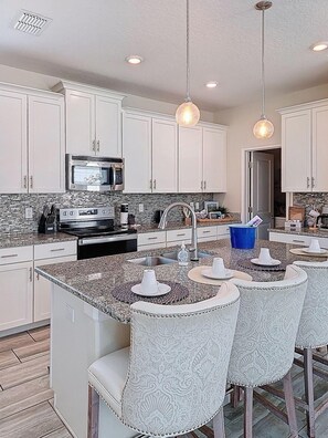 Fridge, microwave, oven, stovetop - ✨ 5BR Disney Dream Villa | Theater, Pool & Game Loft (Davenport)