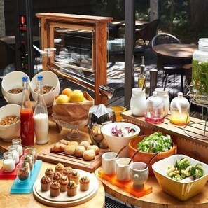 Outdoor dining - Forest Village (Fujikawaguchiko)