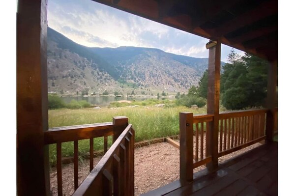 Property grounds - Rocky Mountain Lakefront Home close to Denver (Georgetown)