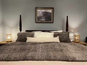 2 Schlafzimmer, Schreibtisch, BĂŒgeleisen/BĂŒgelbrett, Reisekinderbett