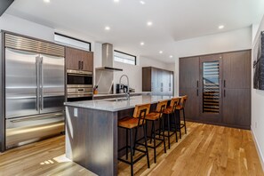 Fridge, microwave, oven, stovetop - Brand New $2m LoHi Masterpiece-Walk to Everything: 4 bdrms/4 bthrms + 2 foldouts (Denver)