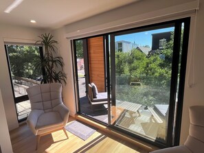 Smart TV, fireplace, video library, offices - Brand New $2m LoHi Masterpiece-Walk to Everything: 4 bdrms/4 bthrms + 2 foldouts (Denver)