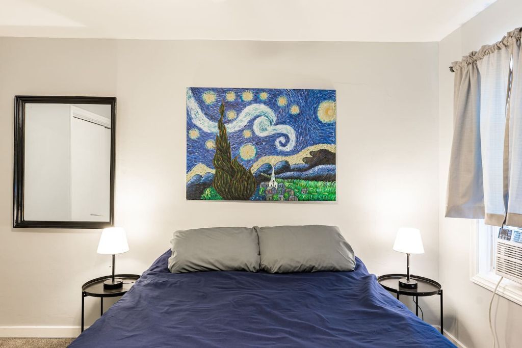 3 多间卧室、办公桌、熨斗/熨衣板、旅行婴儿床