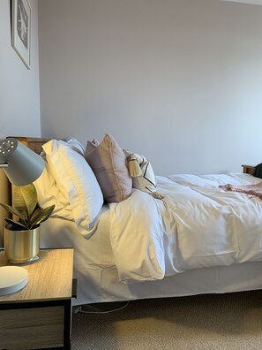 1 chambre, lit parapluie, Wi-Fi, draps fournis