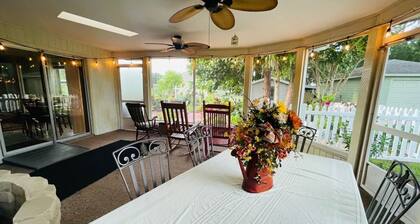 Private Cozy Home built in 1966 - with Fireplace & Butterfly Garden