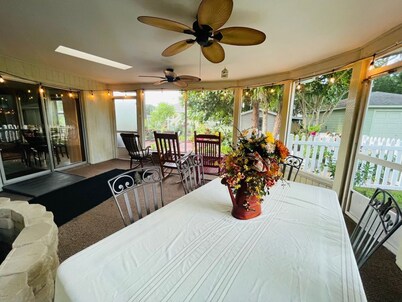 Private Cozy Home built in 1966 - with Fireplace & Butterfly Garden