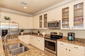 Microwave, dishwasher, coffee/tea maker, toaster