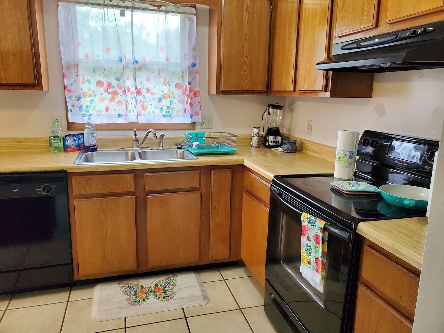 雪櫃、微波爐、焗爐、爐具