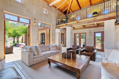 Entire villa in Hopland, California