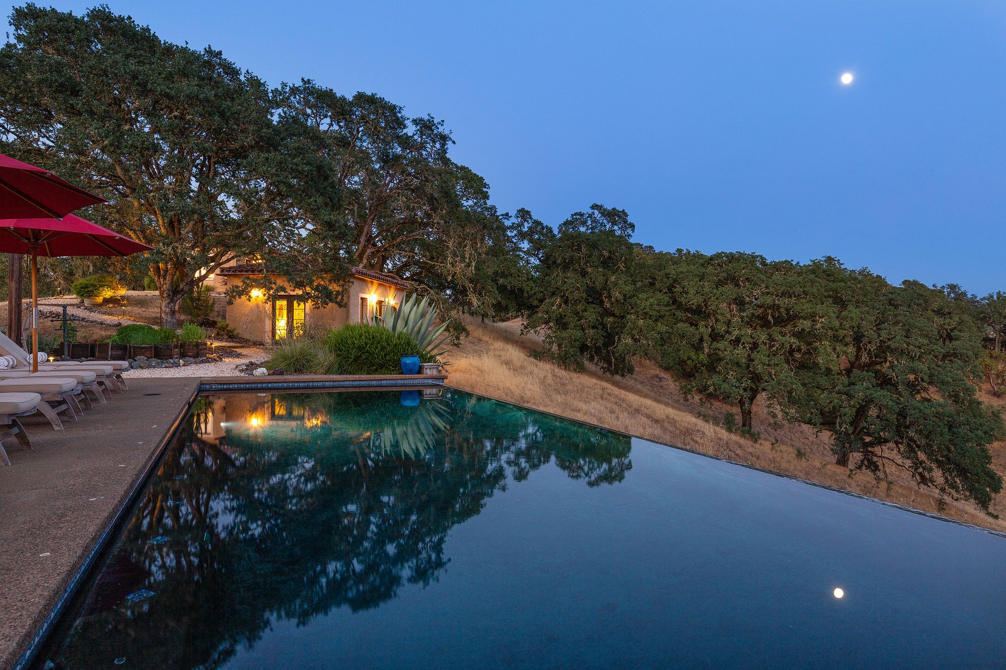 室外泳池、無邊際泳池