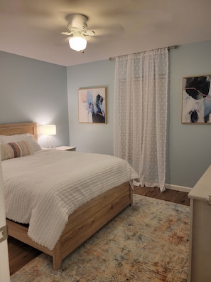 3 bedrooms, desk, iron/ironing board, free WiFi - Mimosa Memories  (Venice)
