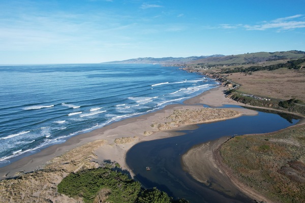 In Strandnähe, Liegestühle, Strandtücher