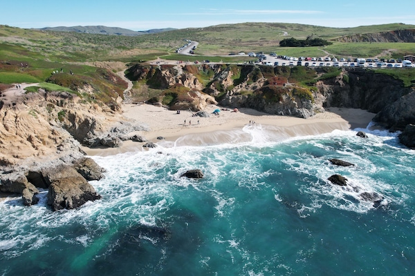 In Strandnähe, Liegestühle, Strandtücher