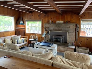 TV connectée, cheminée