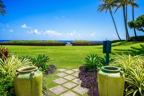 Property grounds - First-floor condo w/ ocean view, washer/dryer, &  outdoor pool (Koloa)