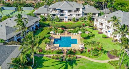 First-floor condo w/ ocean view, washer/dryer, & outdoor pool