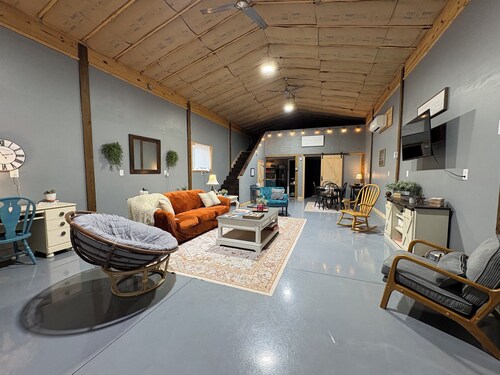 Clemson Cottage -close to University and lakes